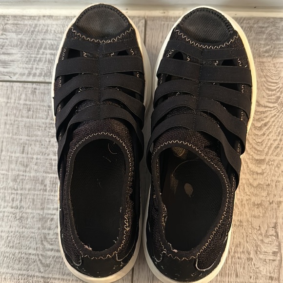 BZees | Black Freedom Stretch Walking Shoe - Picture 4 of 6